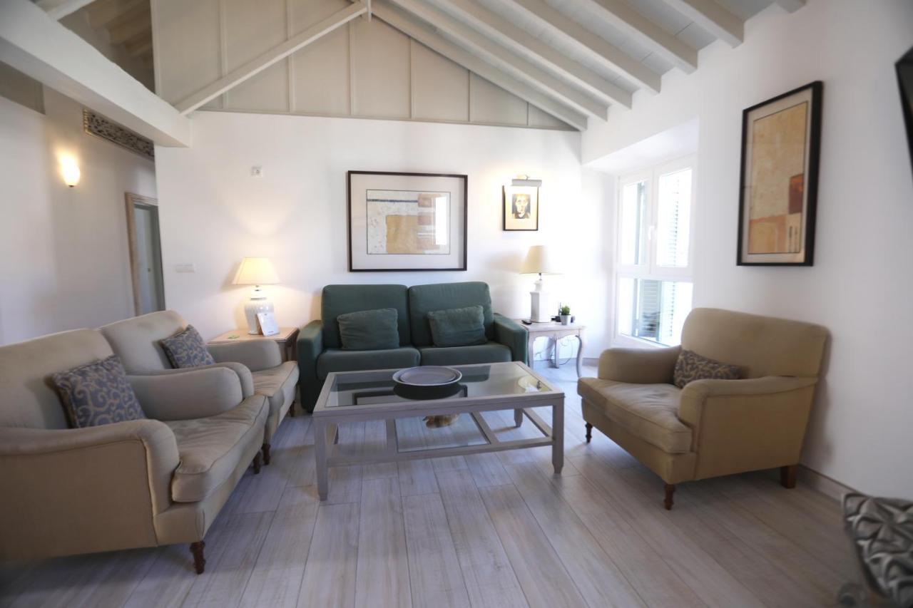 Apartamento Mar De Alboran Малага Экстерьер фото